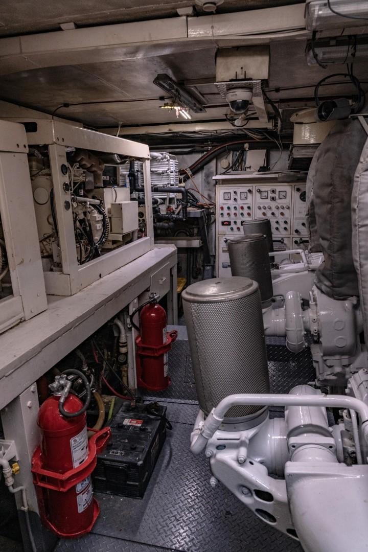 a large machine with a few tanks aboard EL CAPRICHO Yacht for Sale