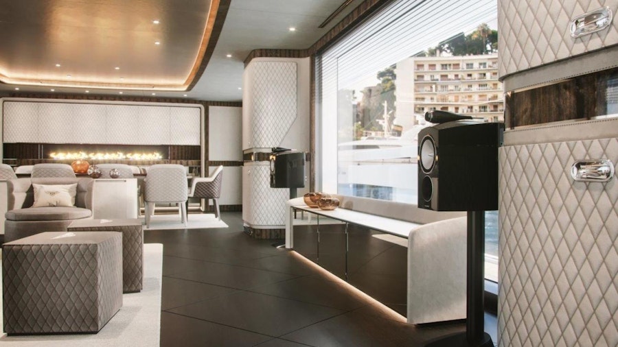 G 300 Yacht G 300 Yacht