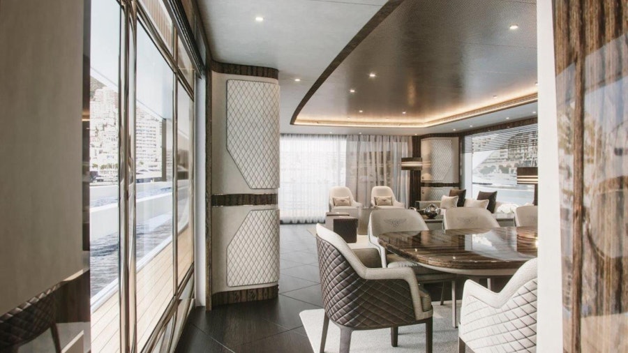 G 300 Yacht G 300 Yacht