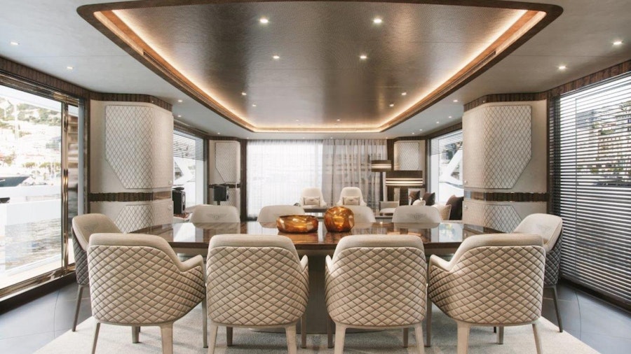 G 300 Yacht G 300 Yacht