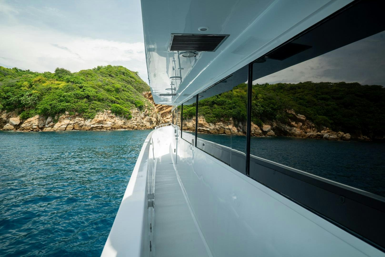 a boat on the water aboard MARAZUL Yacht for Sale