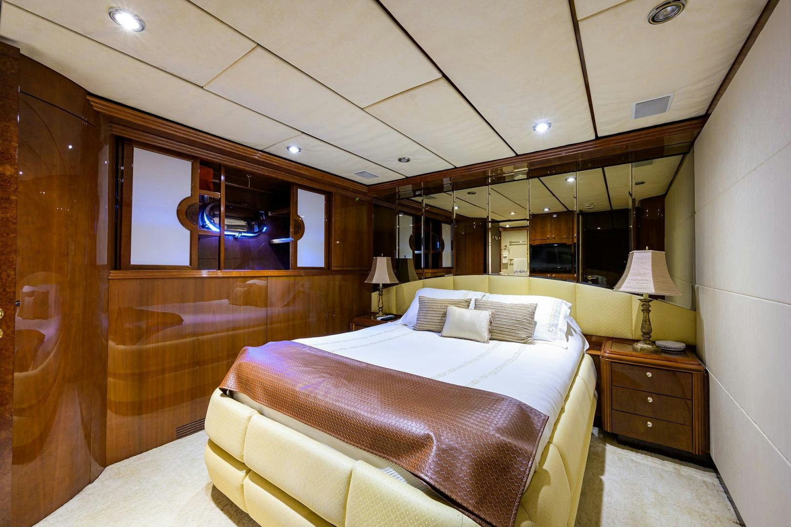 a hotel room with a bed aboard MY DESTINY Yacht for Sale