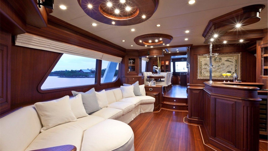 NEW Vicem 97 Cruiser Yacht NEW Vicem 97 Cruiser Yacht