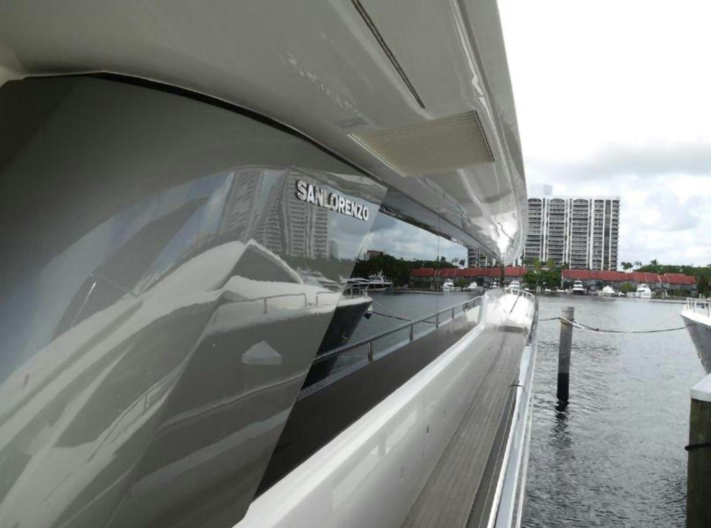 a boat on the water aboard No Name Yacht for Sale