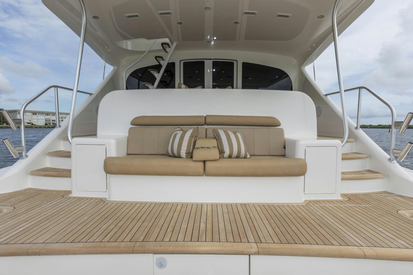 the interior of a boat aboard BELLA DONA DI Yacht for Sale
