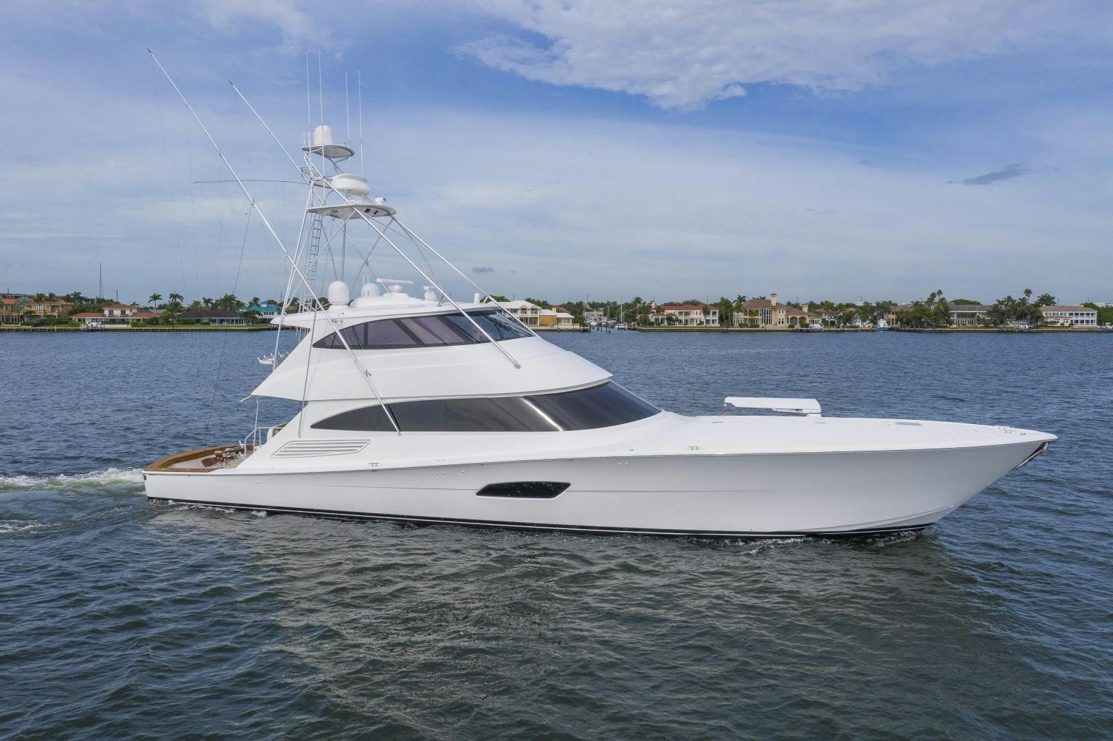 a white yacht in the water aboard BELLA DONA DI Yacht for Sale