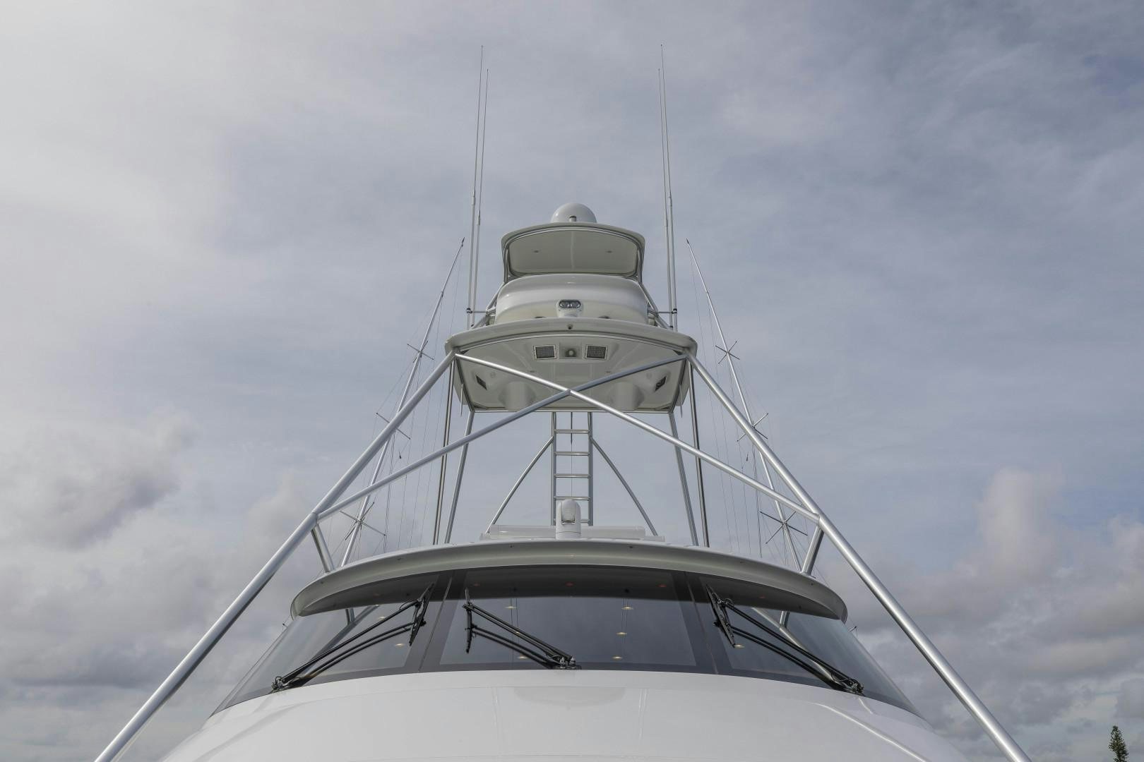 a white tower with a round top aboard BELLA DONA DI Yacht for Sale