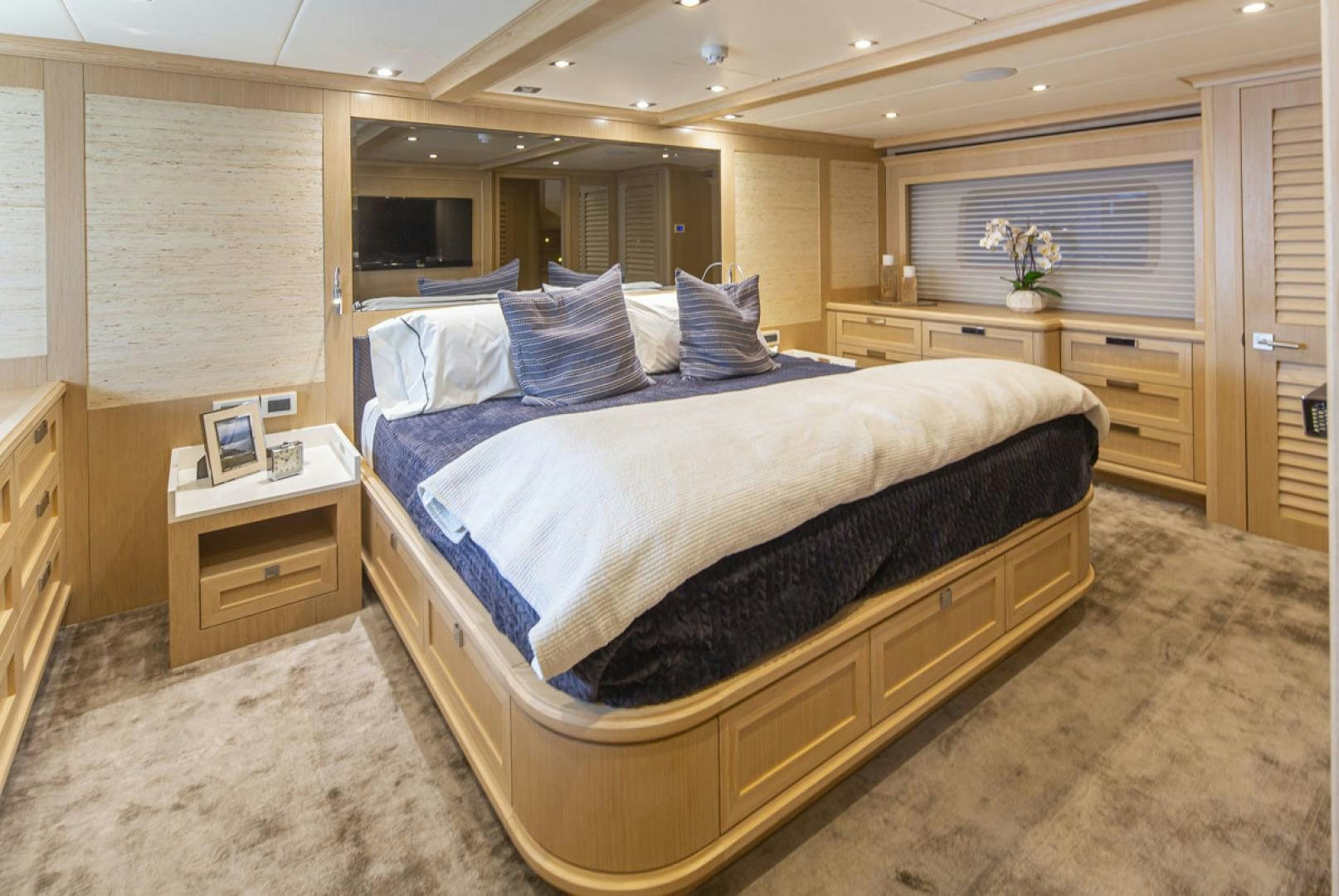 a large bed in a room aboard PARAGON COCKPIT Yacht for Sale