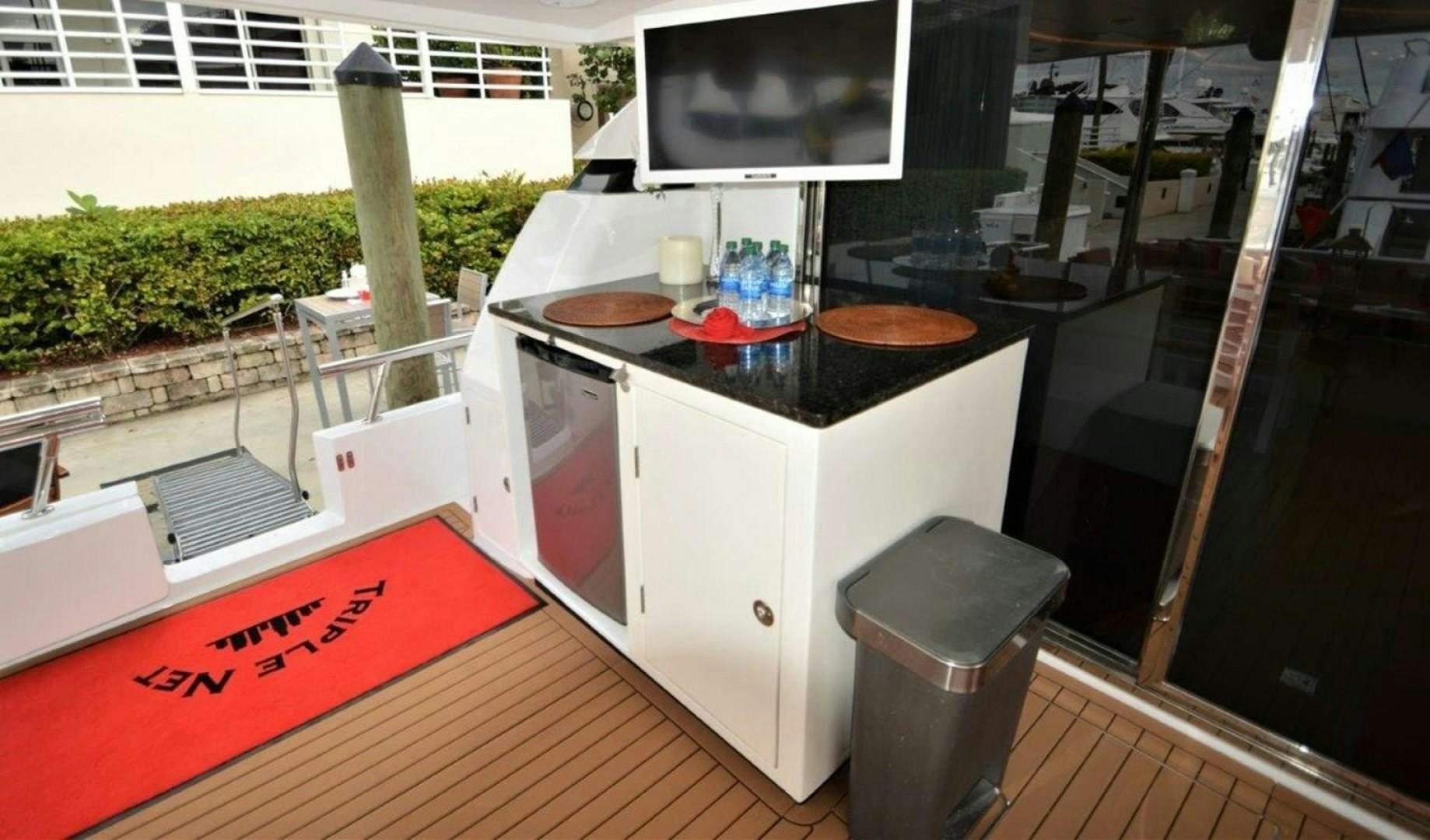 a kitchen with a barbecue aboard NO NAME Yacht for Sale