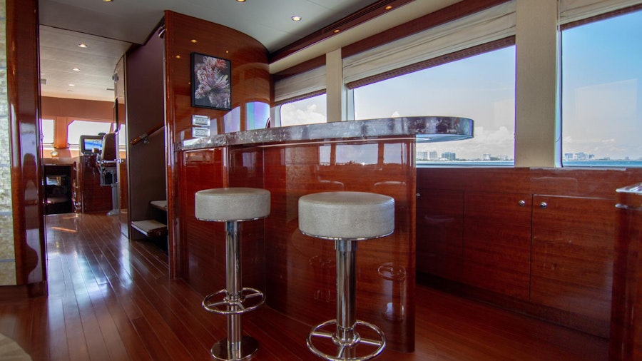Bravo Yacht Bravo Yacht