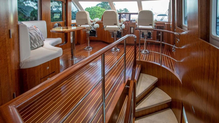 Loretta Yacht Loretta Yacht