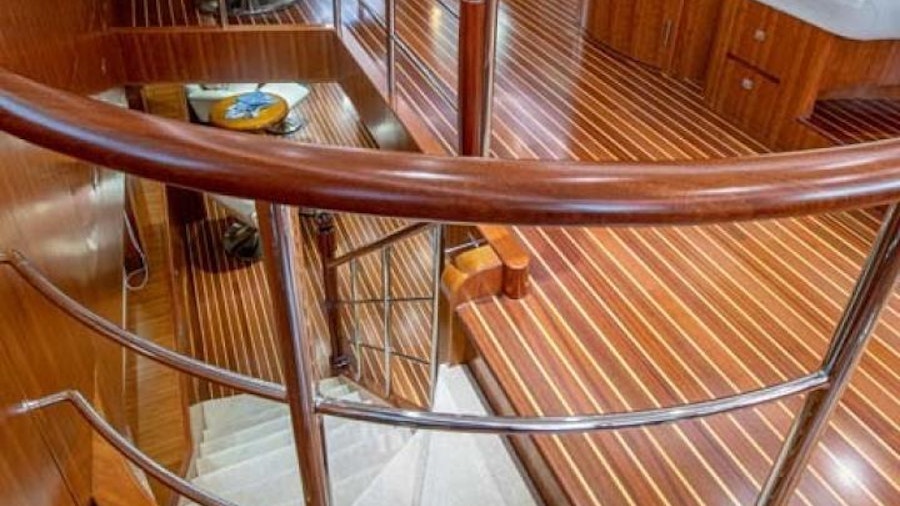 Loretta Yacht Loretta Yacht