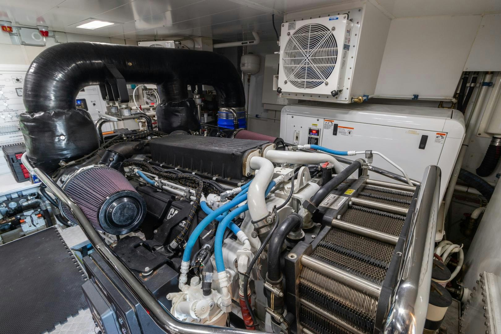 a machine with a large metal pipe aboard NO NAME Yacht for Sale