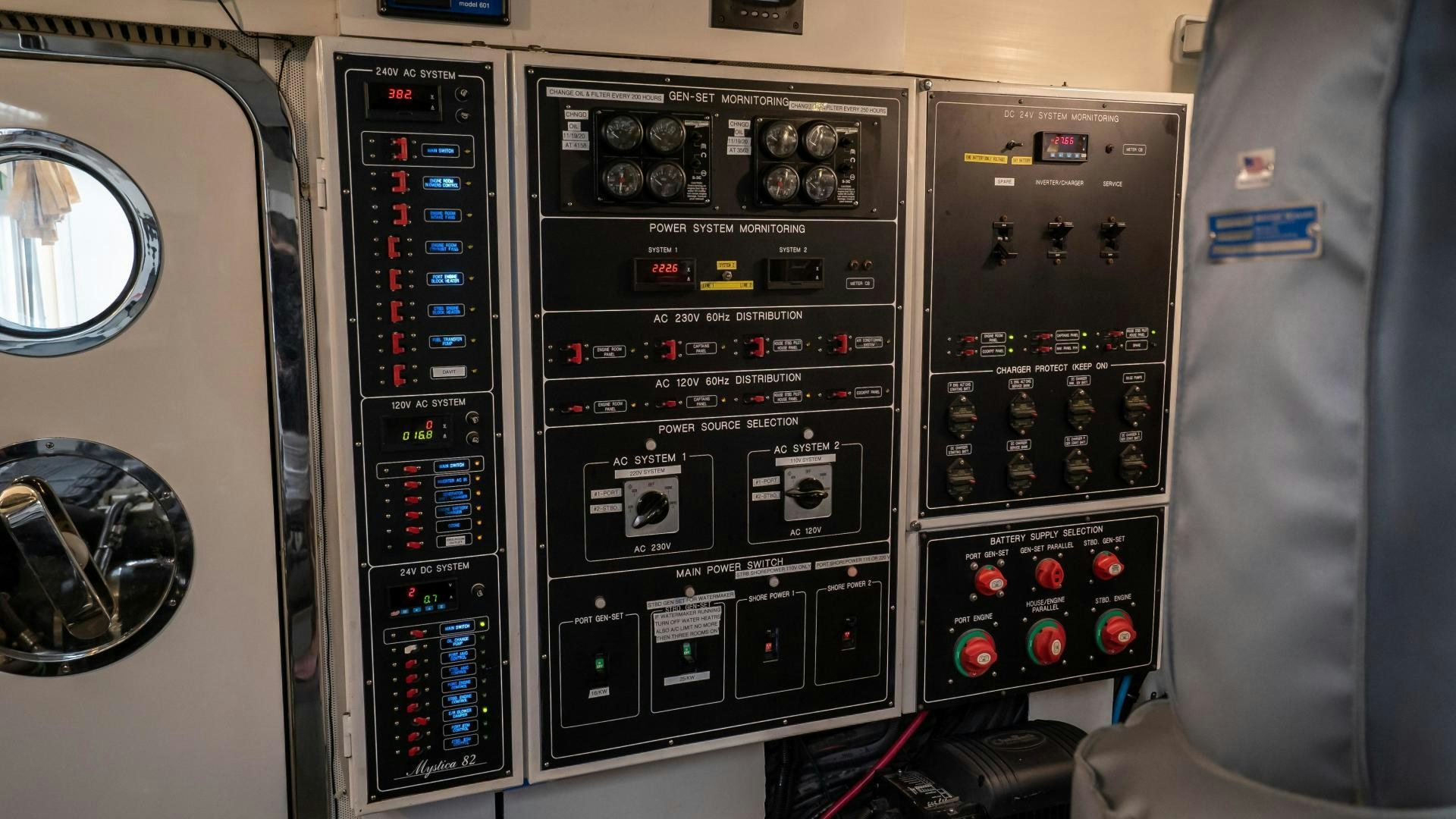 graphical user interface aboard FULL HOUSE Yacht for Sale