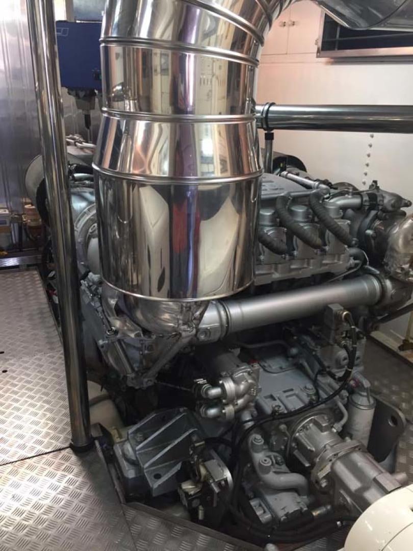a machine with a metal cylinder aboard HEMERA CUARTA Yacht for Sale
