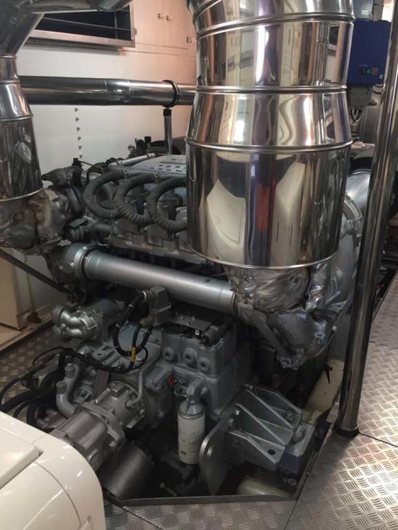 a machine with a metal cylinder aboard HEMERA CUARTA Yacht for Sale