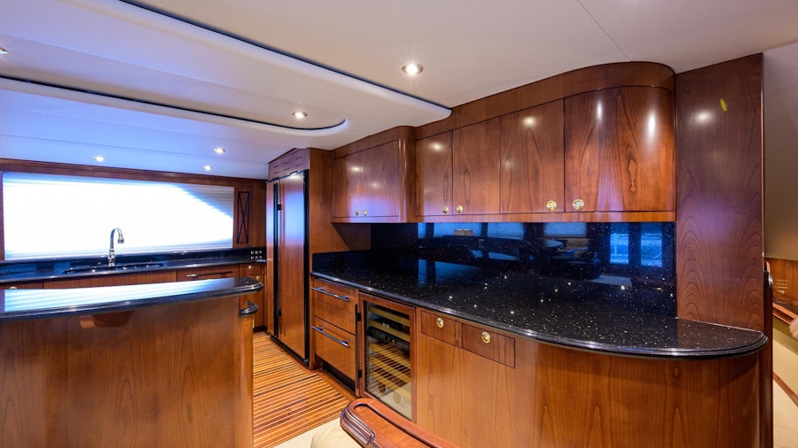 Black Shadow Yacht Black Shadow Yacht
