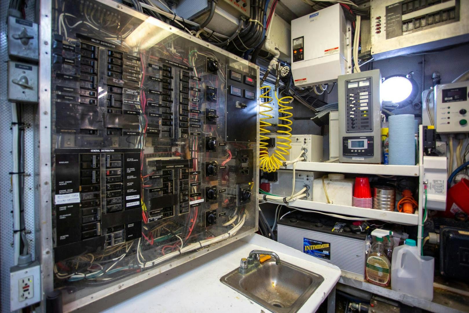a large room with machinery aboard HIGH MILEAGE Yacht for Sale
