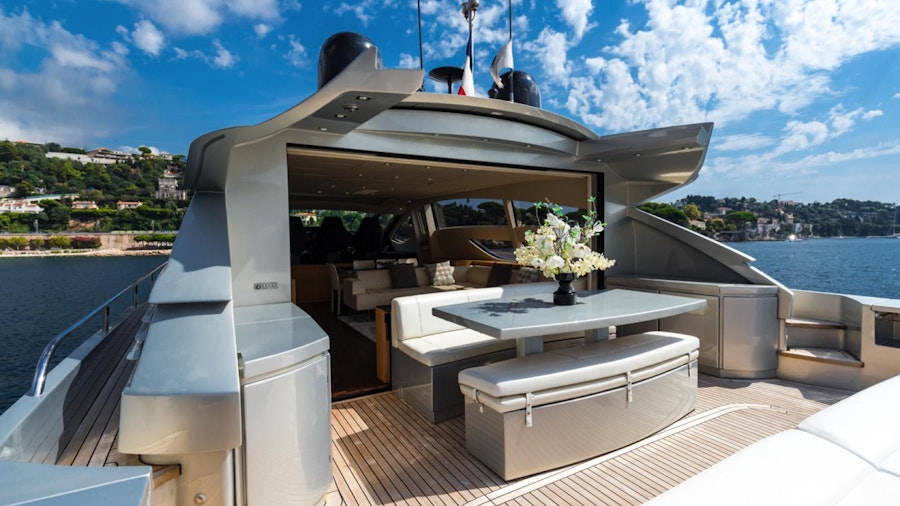 LOUNOR Yacht LOUNOR Yacht