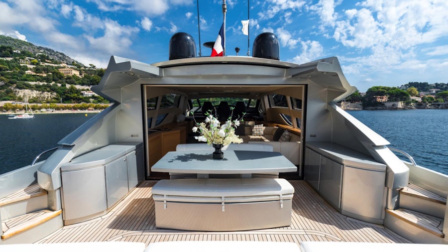 LOUNOR Yacht LOUNOR Yacht