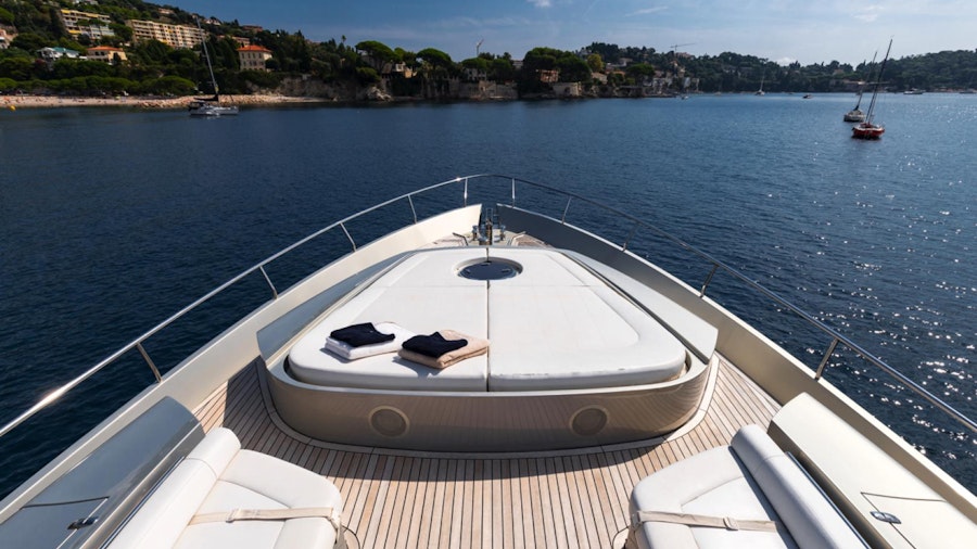 LOUNOR Yacht LOUNOR Yacht