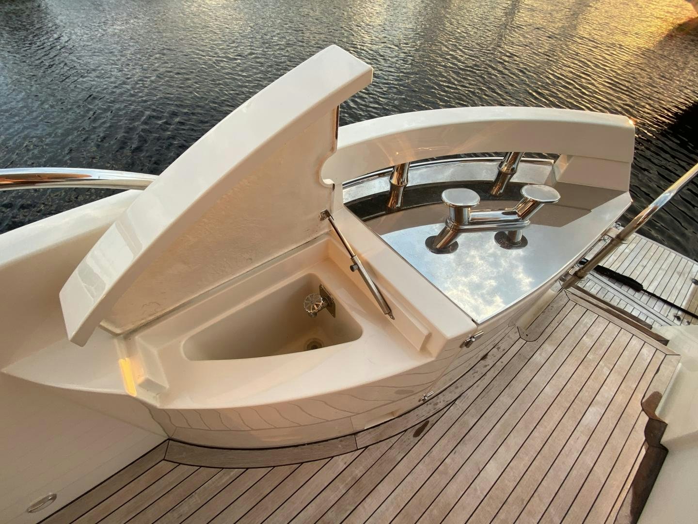 a bathtub with a sink aboard No Name Yacht for Sale