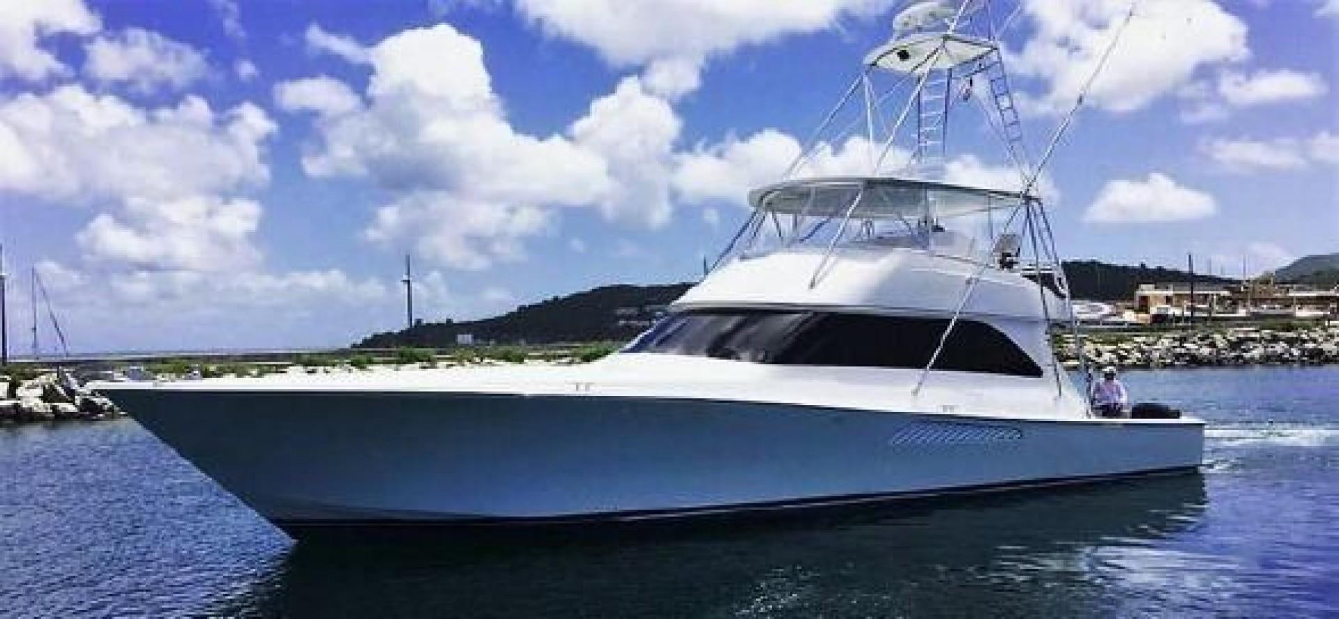 a boat on the water aboard No Name Yacht for Sale