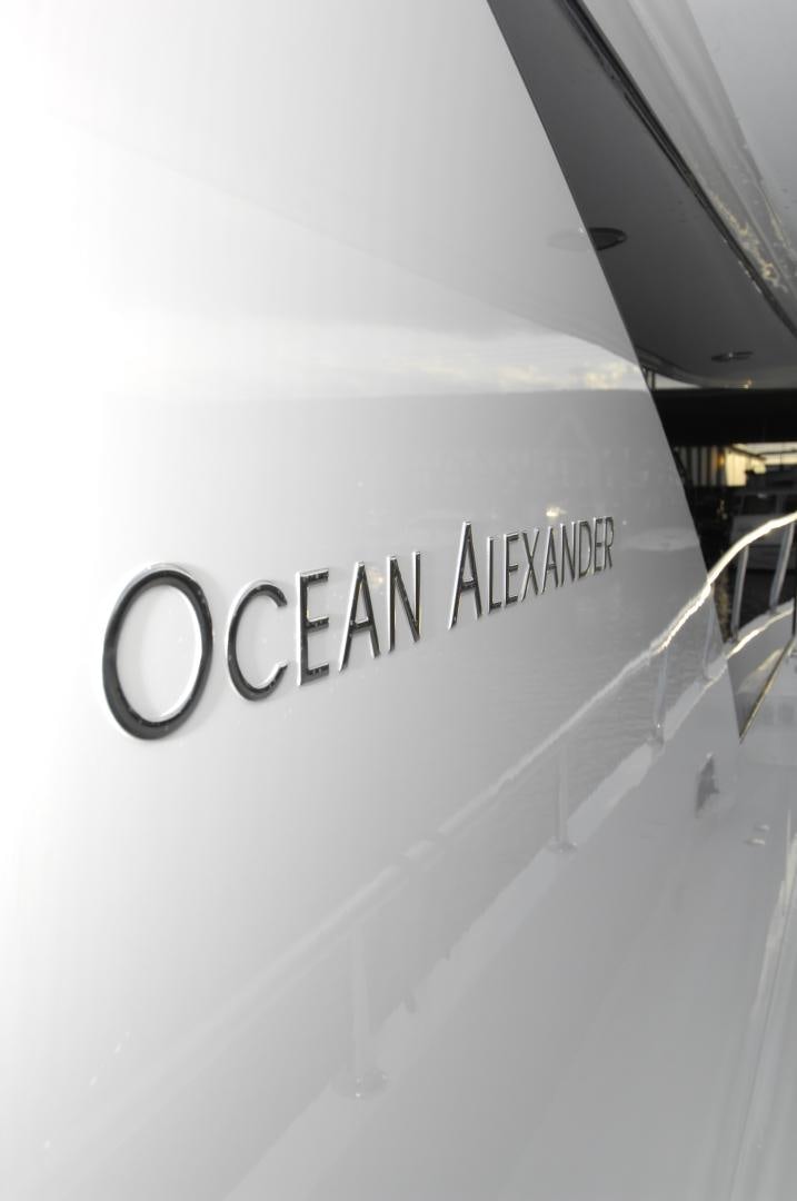 text aboard HATT TRICK Yacht for Sale