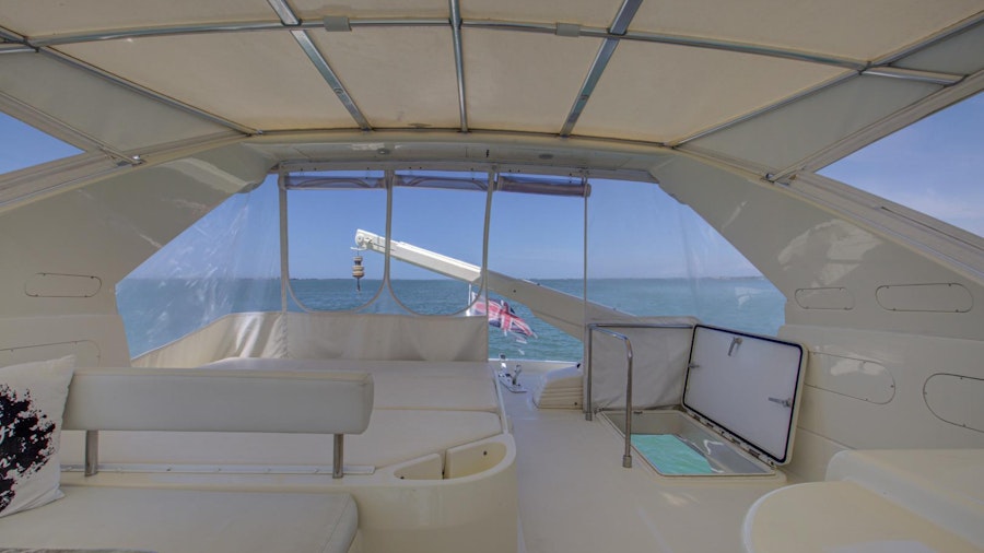II LUCKY Yacht II LUCKY Yacht