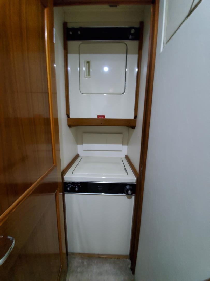 a small white machine aboard No Name Yacht for Sale