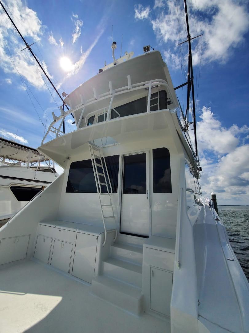 a boat on the water aboard No Name Yacht for Sale