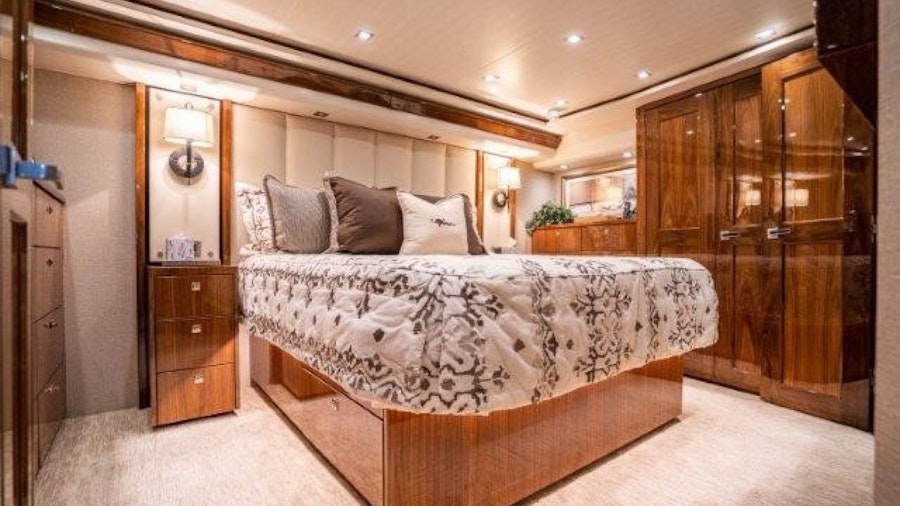 FREE SPOOL Yacht FREE SPOOL Yacht