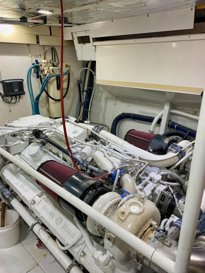 a machine with a red handle aboard SIMPLICITY Yacht for Sale