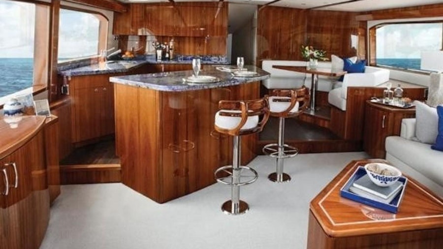 Hatteras GT70 GCYG Yacht Hatteras GT70 GCYG Yacht