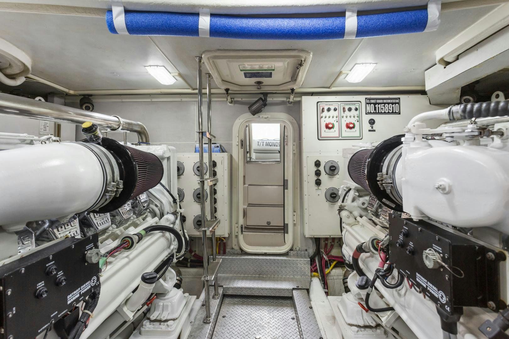 a room with equipment and equipment aboard MONDRIAN Yacht for Sale