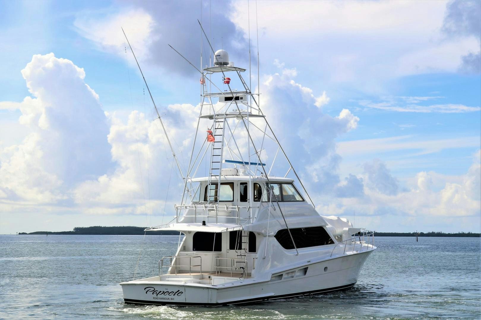 a boat on the water aboard No Name Yacht for Sale