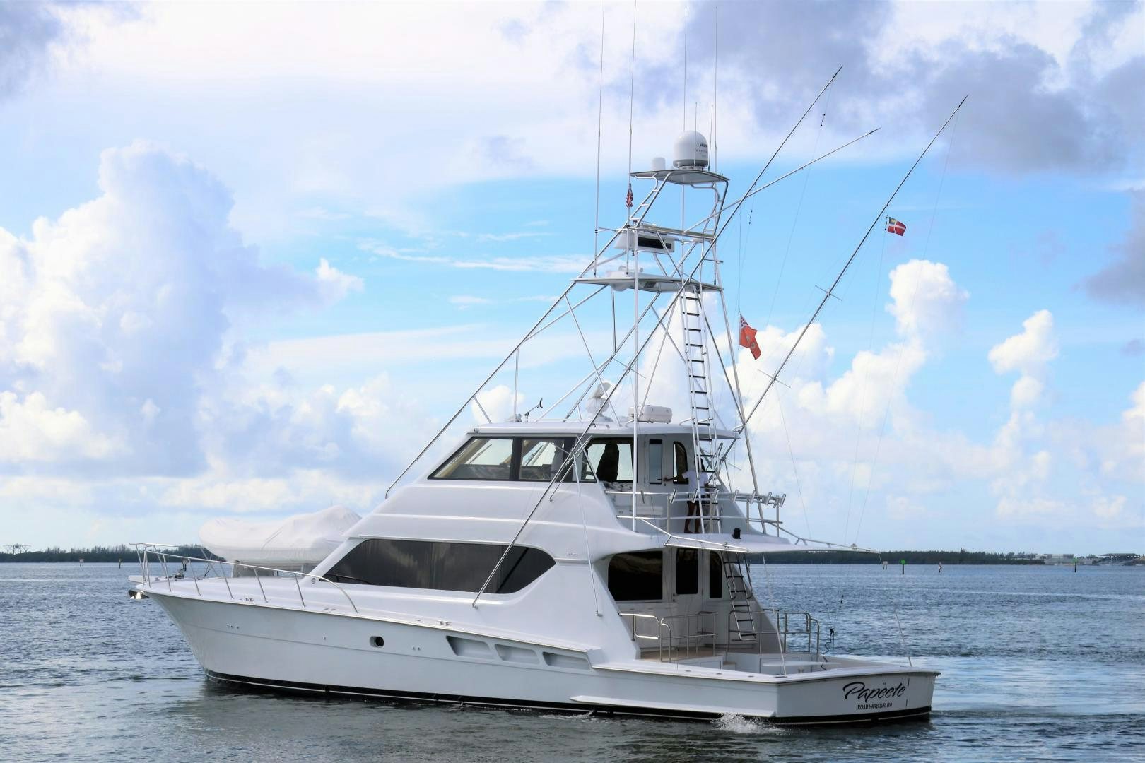 a boat on the water aboard No Name Yacht for Sale