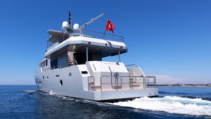 MUZO'S 20 Yacht MUZO'S 20 Yacht