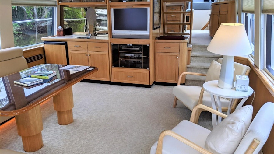 Travis McGee Yacht Travis McGee Yacht