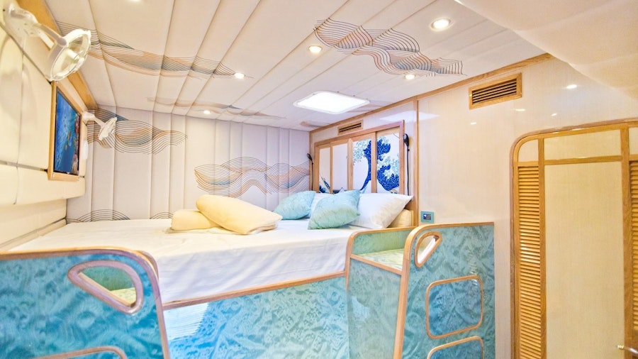 HELIOTROPE 65 Yacht HELIOTROPE 65 Yacht