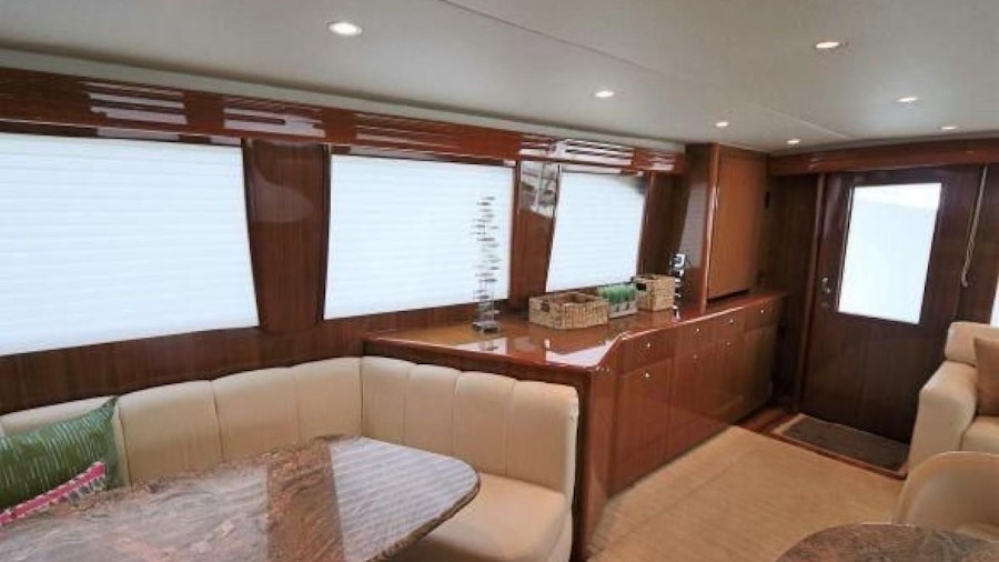 LIQUID ASSET Yacht LIQUID ASSET Yacht