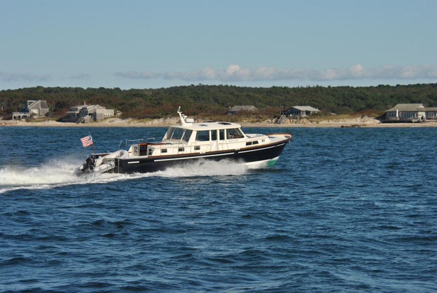 Features for BEACH PLUM Private Luxury Yacht For sale