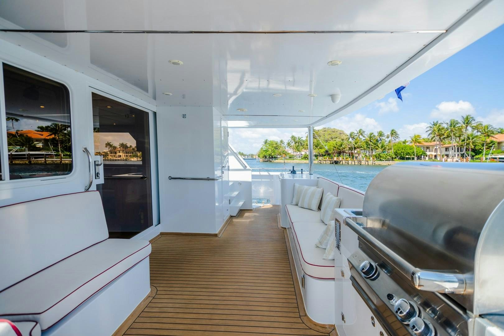 inside of a boat aboard NO BOUNDARIES Yacht for Sale