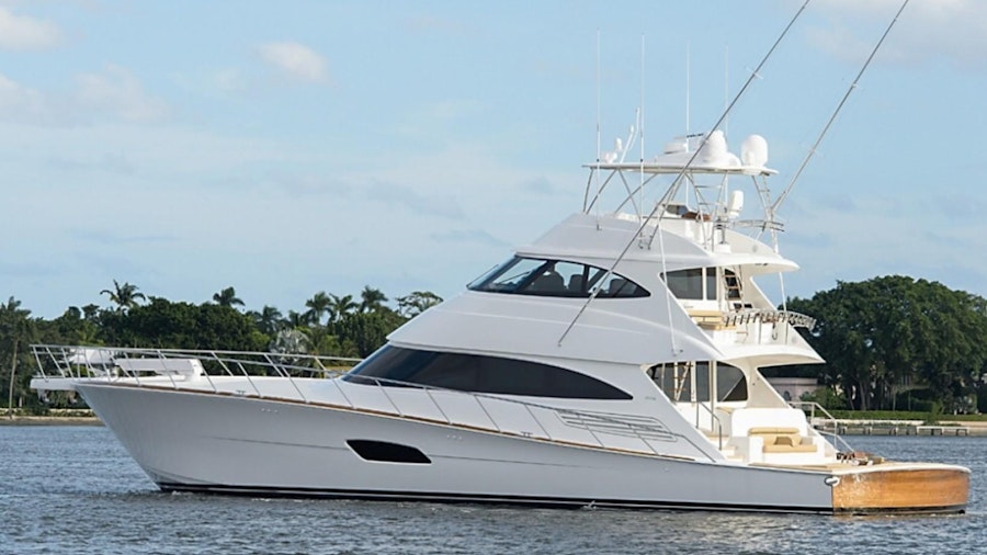 COMPLETELY KNOTS Yacht COMPLETELY KNOTS Yacht