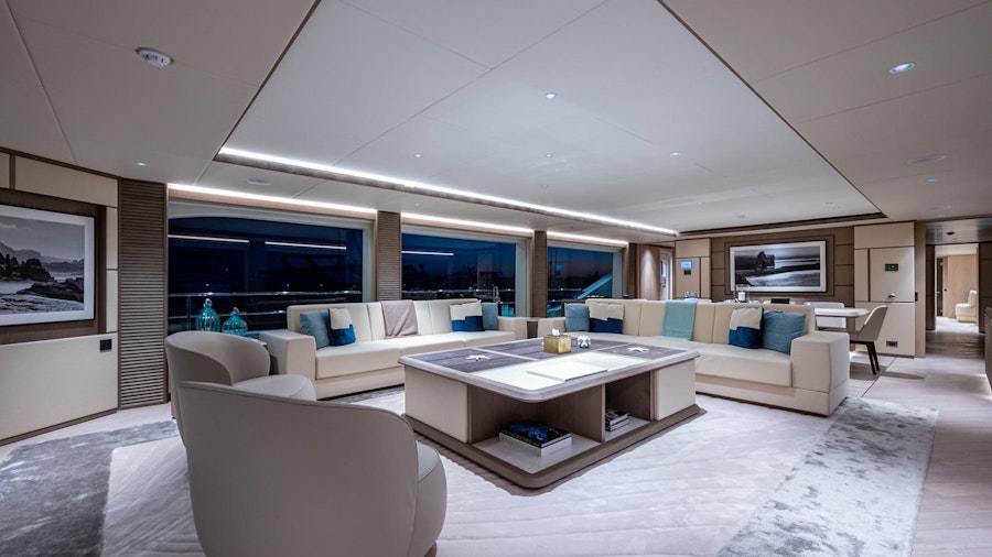 MAJESTY 140 Yacht MAJESTY 140 Yacht