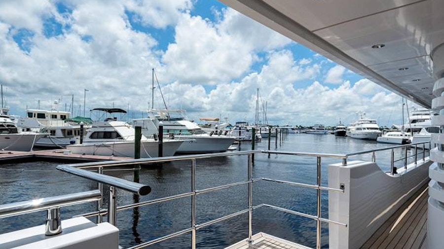 MAJESTY 140 Yacht MAJESTY 140 Yacht