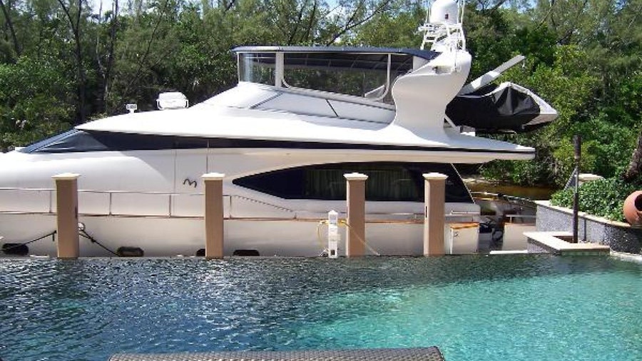 Unzipped Yacht Unzipped Yacht