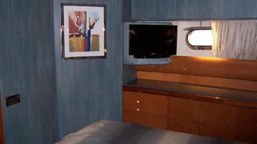 Unzipped Yacht Unzipped Yacht