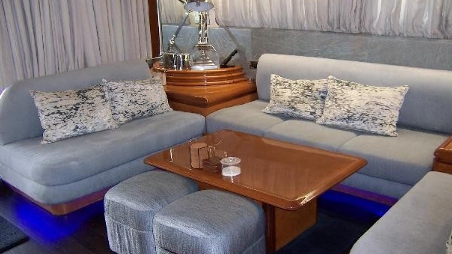 Unzipped Yacht Unzipped Yacht