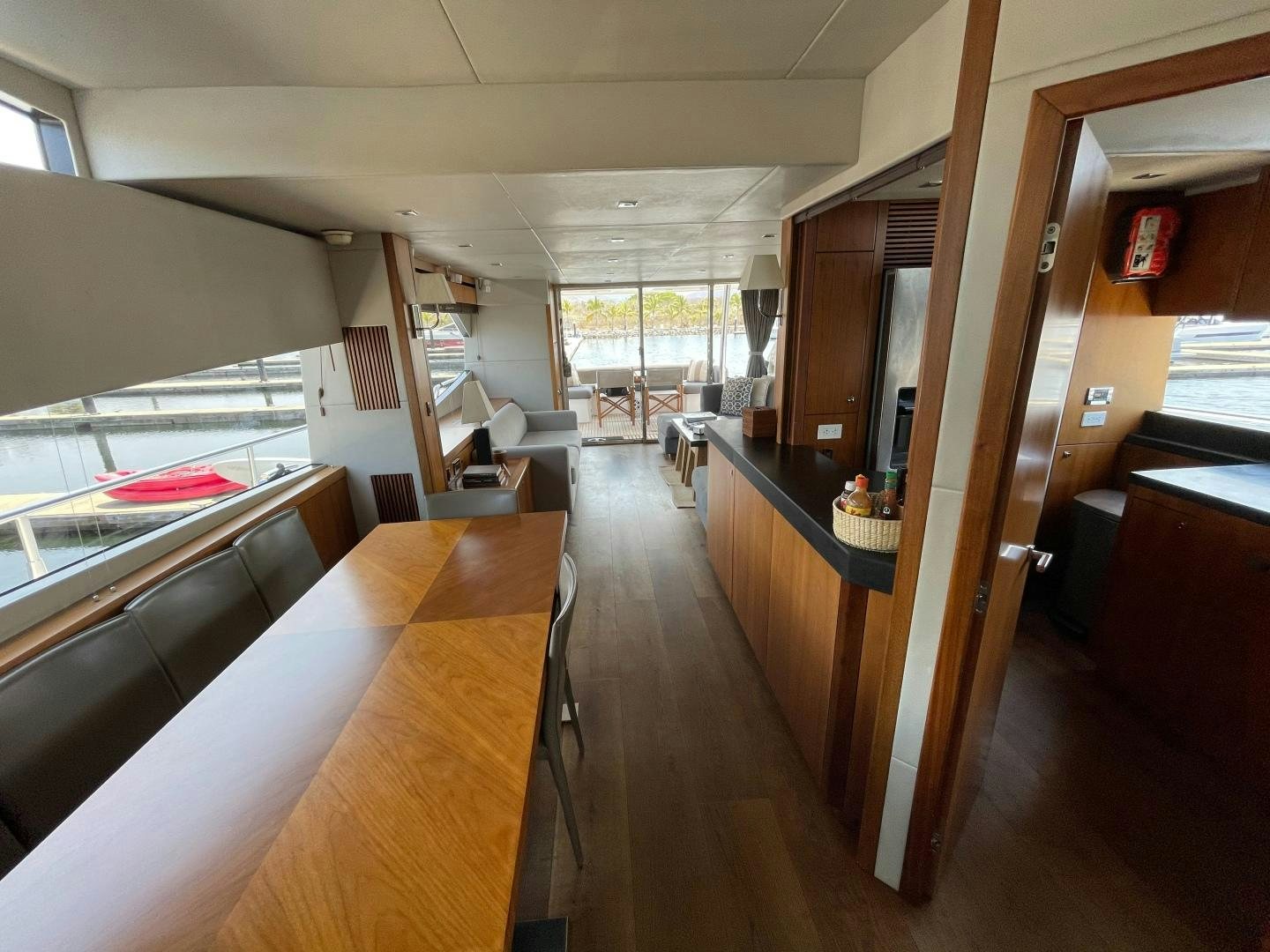 a room with a wood floor and a wood floor aboard TRAINERA Yacht for Sale